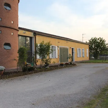 בית נופש Torre Del Po - Locazione Breve